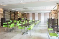 Holiday Inn Express & Suites Celaya Hotels in Celaya