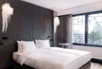 Radisson Blu Hotel, Espoo Hotels near Kallvikin Uimaranta