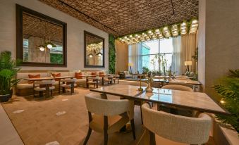 Onyx Arjaan by Rotana