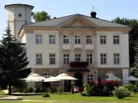 Pałac Brunów - Wellness & Spa فنادق في Kruszyn