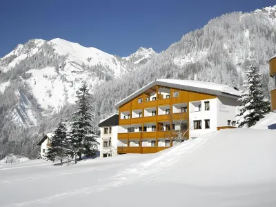 Hotel Sonnblick Hotels in Klosterle