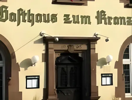 Gasthaus Zum Kranz Отели в г. Лёррах