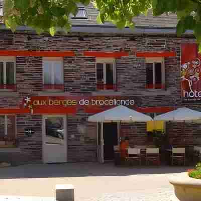 Contact Hôtel O2B Aux Berges de Brocéliande Hotel Exterior