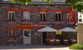 Hotel O2B Aux Berges de Brocéliande