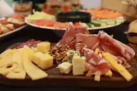 Pinares Panorama Suites, Spa & Convention Center - breakfast