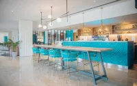 Occidental Sharjah Grand - bar