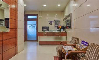 Bentley Hotel, Marine Drive