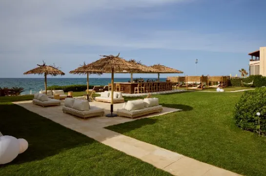 Maravel Star Art Hotel