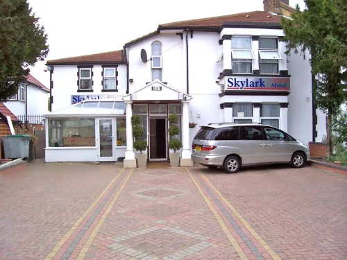 Skylark Guest House Hotels in Hounslow