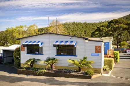 Discovery Parks - Mornington Hobart Отели рядом с достопримечательностью «The Peter Rabbit Garden»