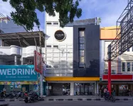 My Studio Hotel Losari Makassar Hotel di Maloku
