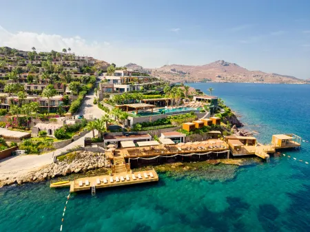 Root Redrock Yalikavak