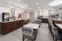 Super 8 by Wyndham Prattville Montgomery - breakfast