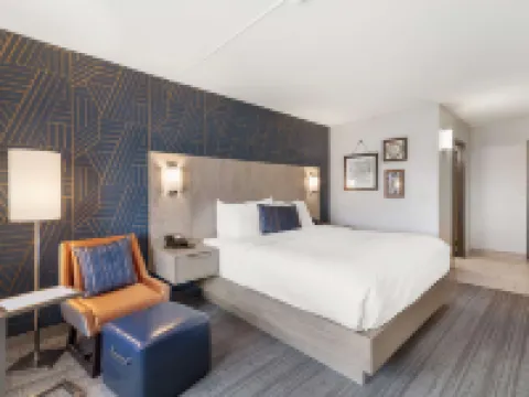 Best Western Plus Landmark Inn Hotels in Laconia