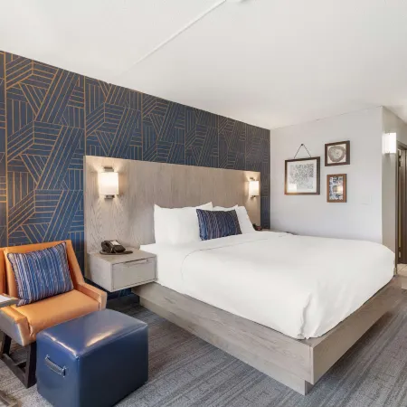 Best Western Plus Landmark Inn