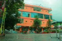 Isfania Continental Hotel Hotels in Абботтабад