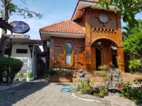 Aldila Resort by Pillow Hotel dekat Hyper Cloud Vape Store - Weleri