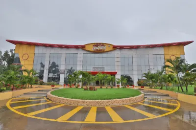 Atithi Resort Hotel in zona Golden Bridge