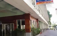 V.House Nakhon Hôtels à : Na Khian