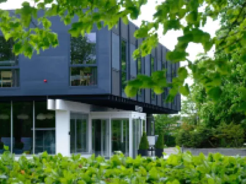 フォー ポインツ エクスプレス バイ シェラトン コペンハーゲン エアポート カストルプのホテル