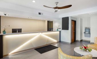 Best Western Exeter Inn  Suites
