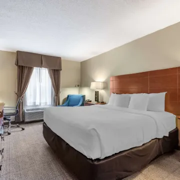 Comfort Inn Civic Center Hotels near Old Fort Western