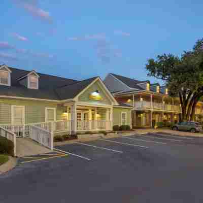 Best Western Plus St. Simons Hotel Exterior