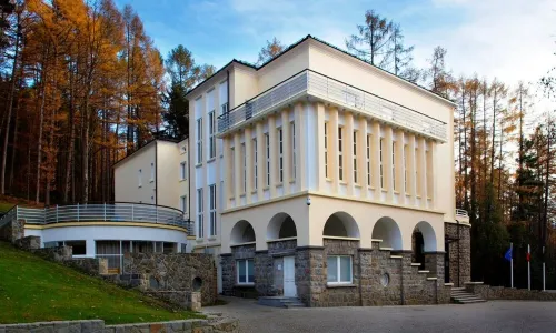 Modrzewie Park Hotel