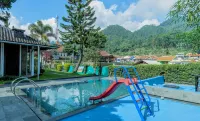 Villa Kayu Ciwidey Hotels in Ciwidey