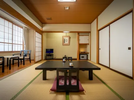 Yoshimoto Отели в г. Сагаэ