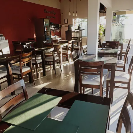 Brisas del Lago Apart y Hotel