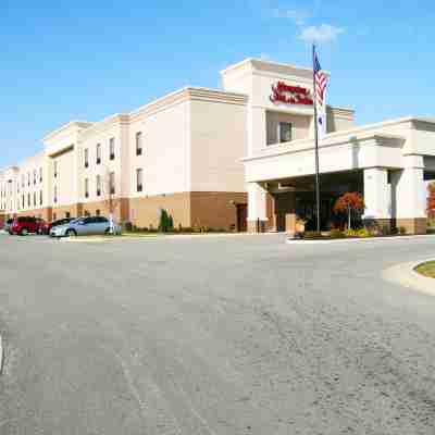 Hampton Inn & Suites Fremont Hotel Exterior