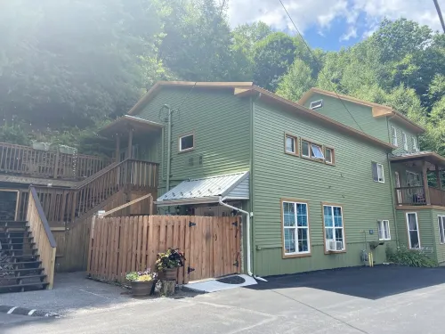 Art Studio: Historical Carriage House in the Poconos