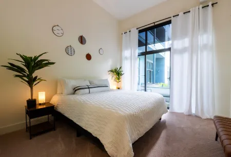 Chic ATL Oasis, Urban Escape