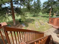 Log Home, Views, Wildlife, Near Estes, Scott Ponds, Playground, Town Trails. Hotels near Sprague Lake
