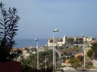 Modern fully equipped apartment in exclusive area with pool.