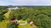 Log Cabin, Utk/Neyland, Smokies, 16Acres, FP, HotTub, Arcade, Fishing, Golf,Pets