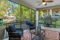 Newly Listed, Sleeps 12, On River W. Kayaks included, Boat Dock , Gulf Access