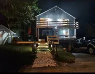 Beautiful Ocean Front House Hotel dekat Richard Sparrow House Inc