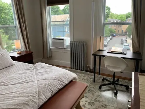 Boston 2Bd Kg-Qn Bds entire unshared space near Harvard, MIT Subway w/parking