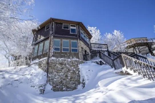 Slope-side, Ski in - Ski out just across from the top of lift one!