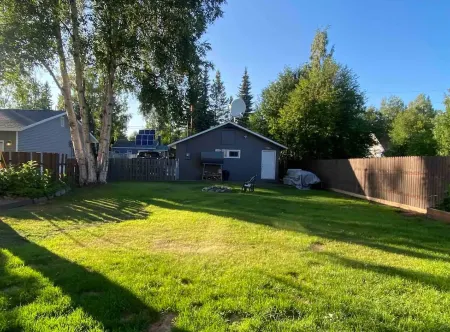 Cozy, quiet centrally located one bedroom Отели рядом с достопримечательностью «Заказник Френдс оф Кримерс Филд эт Кримерс Филд Мигратори Уотерфоул»