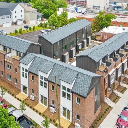 Cozy 1Br Townhome at Base of Lookout Mountain-Steps from the Incline Railway!