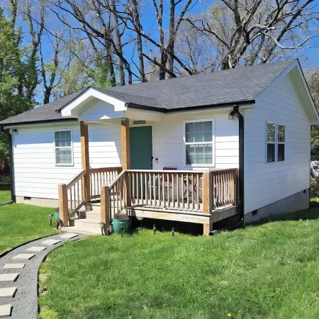 2Bd Cottage, Less Than 2Miles-Dpac, Duke, Nccu. Surprisingly Close to Everything