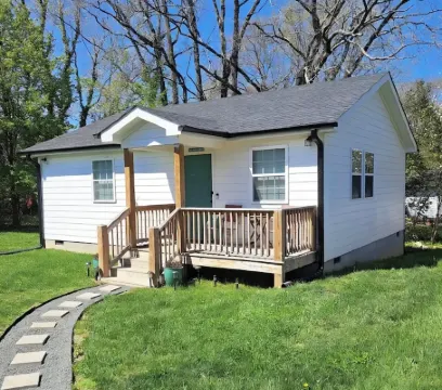 2Bd Cottage, Less Than 2Miles-Dpac, Duke, Nccu. Surprisingly Close to Everything