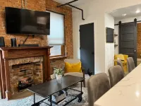 Timeless Loft -OTR -TQL w/ FREE Parking