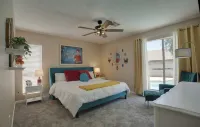 3b w/ Pool Near Stadium & Entertainment Отели рядом с достопримечательностью «Суперцентр Уолмарт»