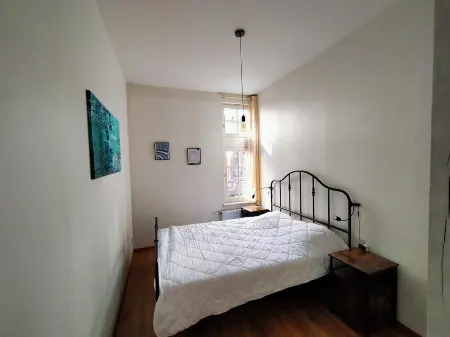 Appartement du Seizième Siècle Entièrement Rénové Отели в г. Труа