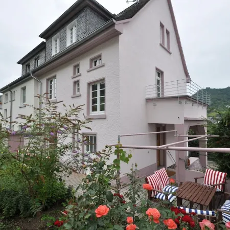 Vacation home for families or friends, dogs welcome