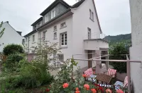 Vacation home for families or friends, dogs welcome